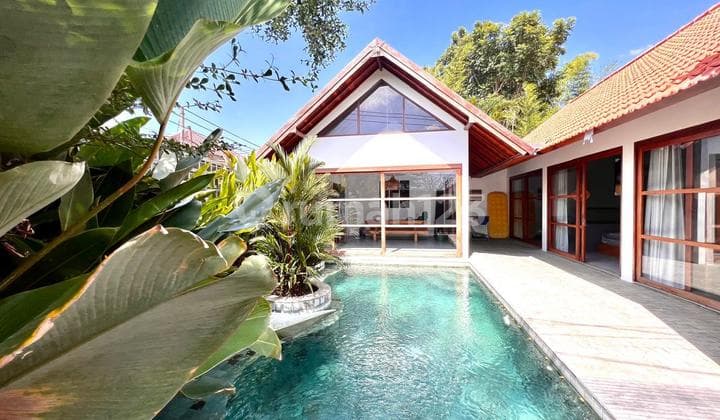 For Sale Villa One Gate System In Kerobokan