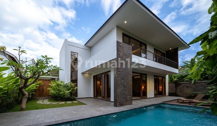 For Sale One Gate Villa Near Beach in Pererenan