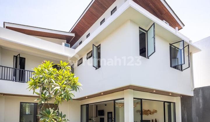 For Lease Brand New Luxurious Villa near Beach in Ungasan