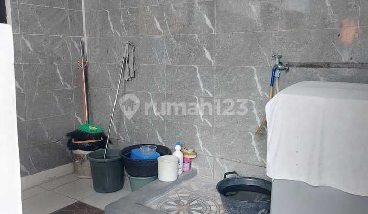 Dijual Rumah 2 Lantai Aralia Renovasi Sudah di Dak Luas 8X20 Harapan Indah