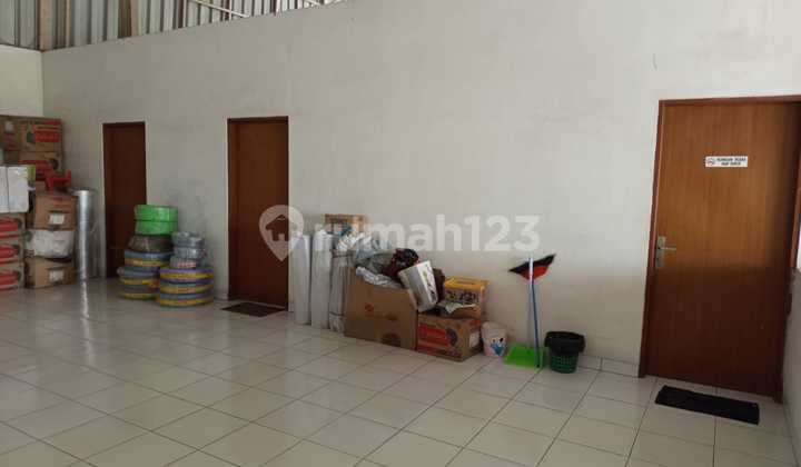 Disewakan gudang raya bogor jakarta pinggir jalan utama (cimandala) bogor