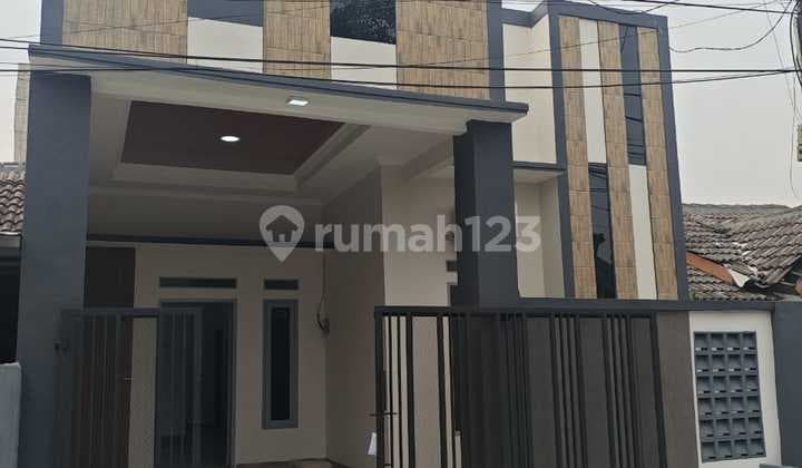 FOR SALE NEW HOUSE - BEKASI CITY Beautiful new house, comfortable location and ready to occupy!