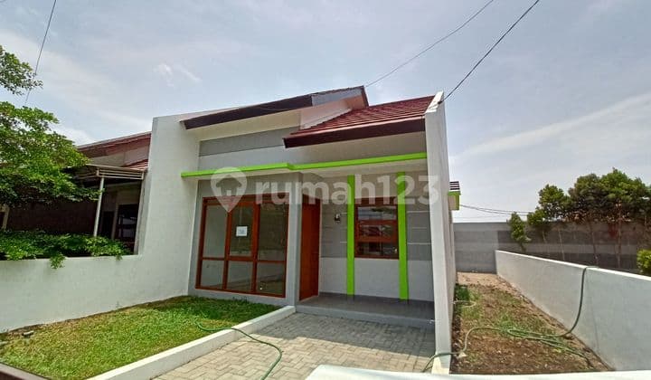 Rumah Ciwastra Hoek Dekat Tol Gedebage Bandung Timur