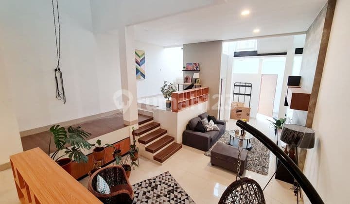 Rumah Kembar Sayap Bkr Tengah Kota Bandung