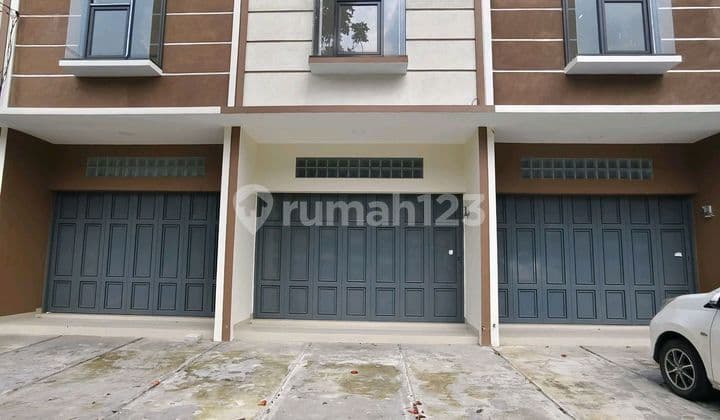 Ruko Belakang Podomoro Dekat Tol Buah Batu Bandung