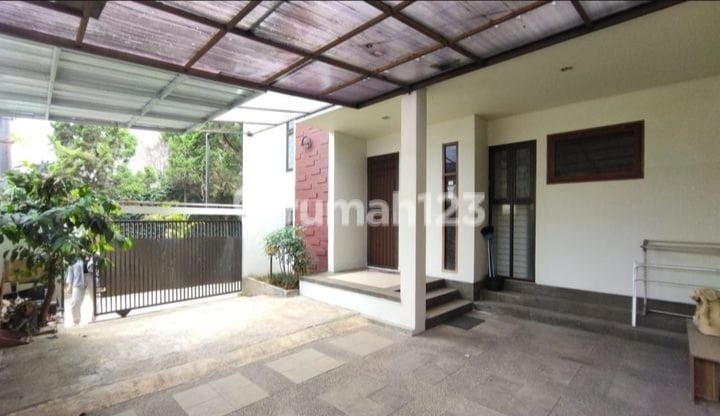 Disewakan Rumah 2 Lantai Lokasi Strategis Dalam Cluster Cigadung