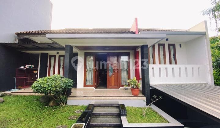 Best Invest!! Rumah Siap Huni Berada Di Komplek Elite Setraduta