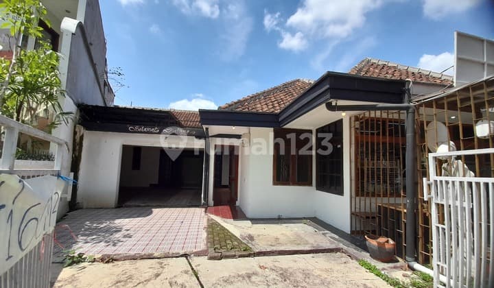 For Rent Super Strategic Pavilion Suitable for Office / Cafe Etc.