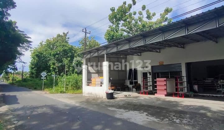 Mr 00 - Dijual Ruang Usaha Luas di Pinggir Jalan Piyungan Bantul