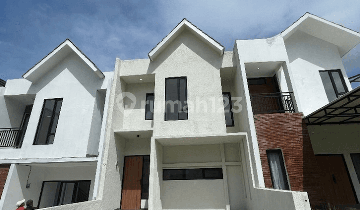 Rumah Minmalis 600 Jtan Paling Dekat Upi - Bandung Utara, Sayap Setiabudi