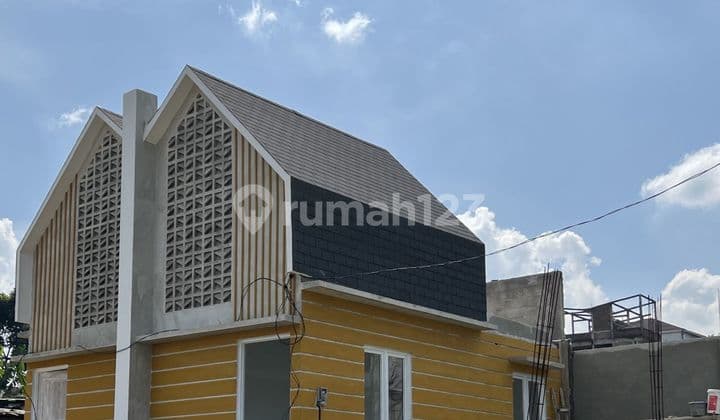 Rumah Mewah Minimalis 2 Lantai Lokasi Strategis dekat Setiabudi