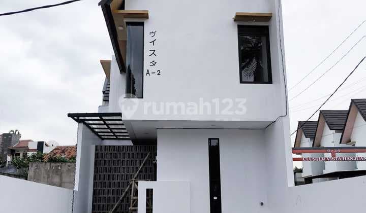 Rumah 2 Lantai Siap Huni Dekat Pemkot Cimahi - Cihanjuang Bandung Barat