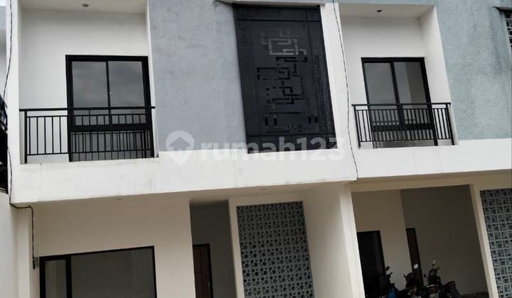 Huni & Bekerja Sekaligus! Soho Rumah 2 Lantai Di Bandung Utara Dekat Kampus Upi