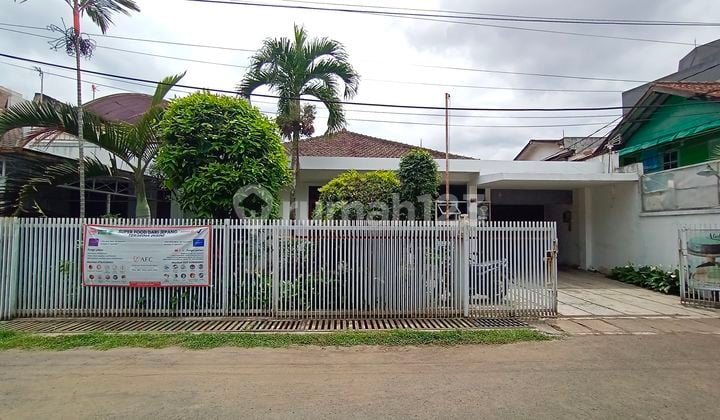 Rumah 1 Lantai Luas di Tengah Kota Bandung - Coblong