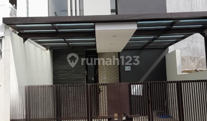 Rumah Baru 2 Lantai Minimalis Modern, Lingkungan Batununggal Strategis - Bandung Selatan