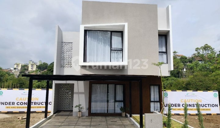 2-Story House in Dago, 5 Minutes to ITB & Simpang Dago, North Bandung