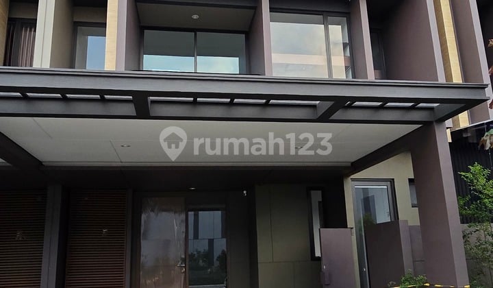 Zora Kanade Bsd Bagusss Unit Baru Serah Terima Dari Developer *lt : 136 (8x17)lb : 240kt 4+1km 5+13 Lantaicarport 2hadap Selatanppjbdaya Listrik 4400ac, Cctv Solar Water Heater, Smart Doorlock