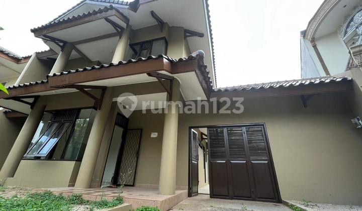 Rumah Di Taman Cendana Golf Lippo Karawaci Central Luas Tanah 318 M2 (11,8x19,6x19 M)bangunan 160 M2 Dua Lantai Pln 4400 Pam Shm Lt Atas : Kamar Tidur 3, Kmr Mandi 2lt Bawah : Kmr Kerja/kmr Tidur Kecil 1, Kmrn Mandi 1kmr Art, Kmr Mandi Dan Ruang Kerjanya