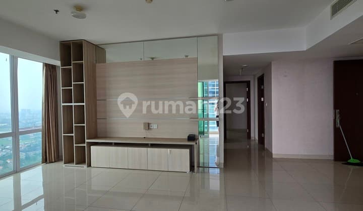 Apartemen U Residence 3 .. 2.bedroom View Swimming Pool, Uph, Siloam Karawaci' Supermal ,dekat Akses Tol