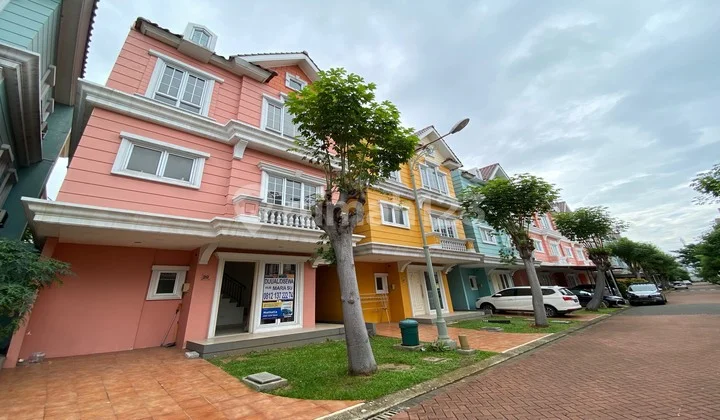 Rumah Siap Huni 3 Lantai Di Omaha Dekat Pusat Kuliner Ruko Sorento Gading Serpong