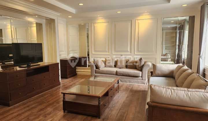 Rumah Mewah Beverly Golf Ada Kolam Renang Rapi Siap Huni Fully Furnished Interior Cakep Beverly Golf Lippo Karawaci Hubungi Nathalia 0821xxxxxxxx Lt 325 M²lb 300 M²kt 3+1km 3+1foyer Dapur Bersih Dapur Kotor Living Room Dining Room Outdoor Bbq Area Swimmin