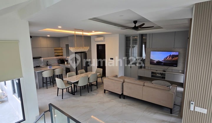 Eonna BSD Brand New Fully Furnished .. Steps Away from Mal Eastvara 4+1 Bedroom 4+1 Bathroom AC Water Heater Office Room Living Room Family Room Garage for 3 Cars Club House (Swimming Pool, Gym, Classroom, Karaoke)