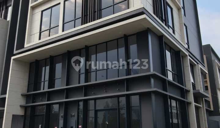 Studio Loft Northridge Ultimate BSD Position at Hook Facing Main Roadlt: 6.75 X 18 Mlb: 407 M2Four-story building with elevator