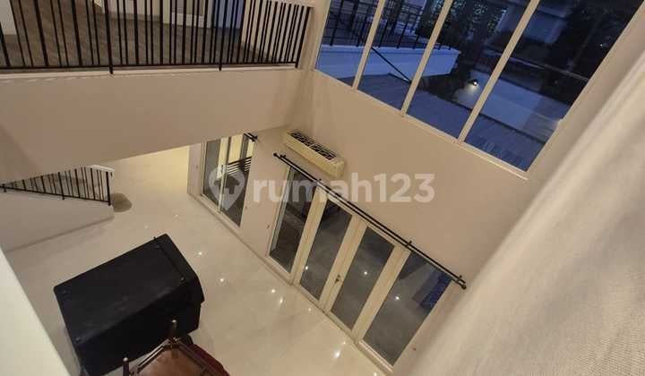The Most Affordable Luxury House in Alam Sutera, Land Area 480, LB 330, 5+1 Bedrooms, Highly Strategic Location