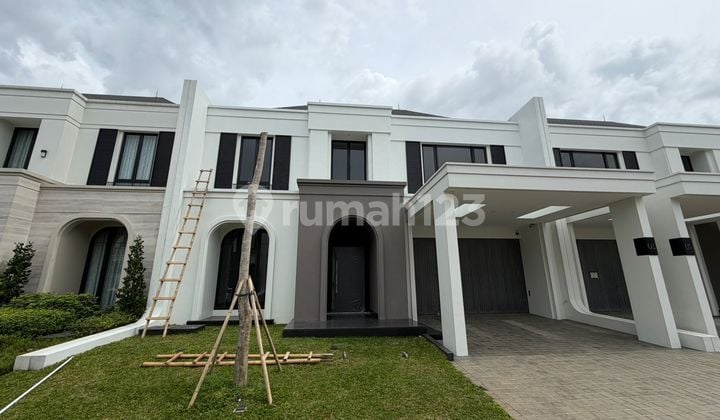 Rumah Mewah Alam Sutera The Gramercy Alam Sutera Selangkah ke Sekolah Laurentiatipe Aera+ (Pricelist Developer 23M) - Luas Tanah 420M2 (14 X 30)M- Luas Bangunan 451M2- Kamar Tidur 4 + 1- Kamar Mandi 5 + 1- Electronic Garage Door- Include Ac Split 5 Unit
