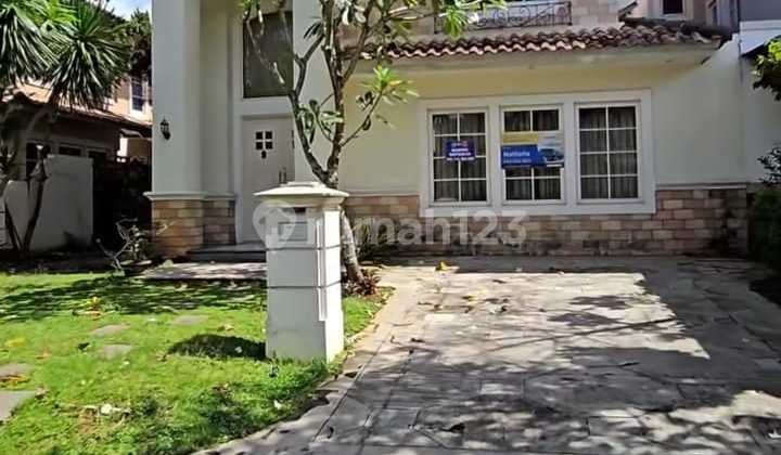 Taman Beverly Golf, Lippo Karawaci, Dekat Uph Selangkah Ke Rumah Sakit Siloam ,dekat Pintu Tol Karawaci Tangerang 15811.harga Beli Area Of Land 288 M, Area Of Building 300 Mrent : 150 Jt / Yearsemi Furnish (exl. Tax, Sc, Listrik, Air, Cable Tv & Internet