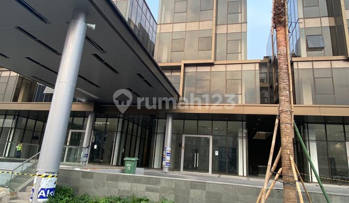 Studio Loft Baru Maggiore Business Loft* 4 Lt Hook Lt : 180m (10x18) Lb : 824m Listrik : 16 500 W Lift Harga : *600jt/Thn* Min 2 Thn di MAGGIORE BUSINESS LOFT, Gading Serpong