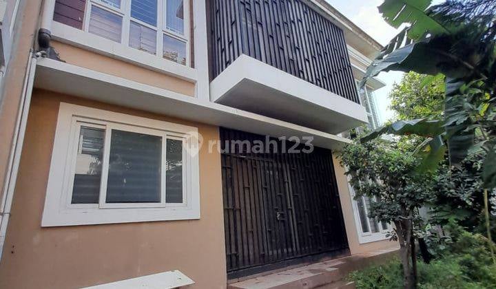 Rumah Design Mandiri Di Foresta, Bsd Rumah Siap Huni Sangat Terawat Dan Bersih, Lt : 176 M²lb : 190 M²kt : 3+1km : 3+1lantai : 2hadap : Utara Ruang Keluarga Balkony (sudah Pakai Teralis Dan Canopy Bisa Untuk Tempat Meja Tenis Dsb)gudang Ada 2 Shm Semifurn