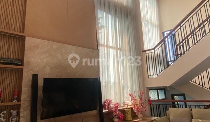 Zora Keia Hook Furnished Great, Has Elevator Land Area: 228 M2- Building Area: 302 M2- Garage- Carport- Bedrooms: 4+1- Bathrooms: 5+1- Has Elevator- Fully Furnished- Great Full Interior