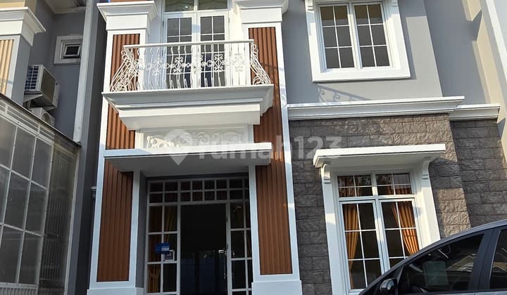 2-Storey House at Cluster Mennagio Gading Serpong Land Area: 8x17m Building Area: 145 sqm 3+1 Bedrooms Carport for 2 Cars Empty Condition