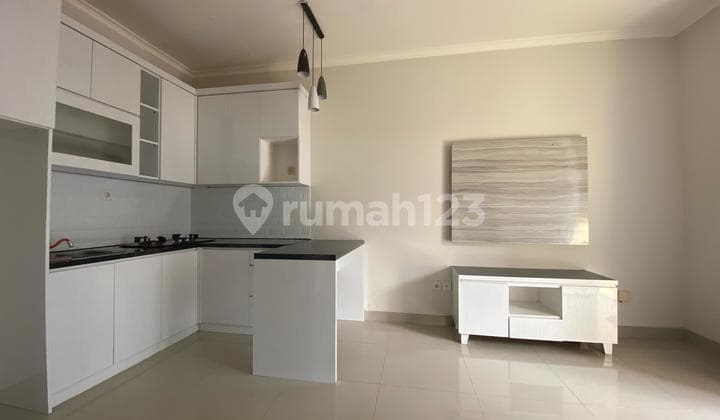 Termurah Di Samara Village, Selangkah Ke Ruko Aniva Pusat Kuliner Gading Serpong, Sudah Renovasi, Semi Furnished >> Kitchen Set , Kanopi, Gordyn , Kamar Tidur Utama Ada Kamar Mandi Dalam , Lt 60 | Lb 70 M2 Shm
