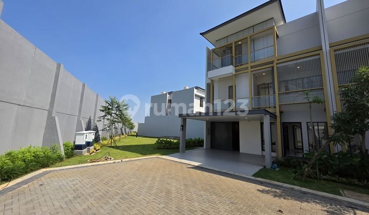 Rumah Mewah Eonna BSD City Jual Cepat Termurah , Siap Huni Masih Baru Cakep , Bonus Tanah Samping , Parkir Luas , Depan Tidak Berhadapan Dgn Rumah, Siap Huni.. Selangkah ke Mal Eastvara Aeon