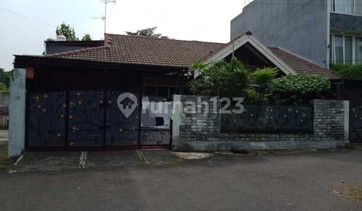 Dijual Cepat Rumah di Lingkungan Nyaman Dekat Pancoran, Jakarta Selatan Turun Harga Banyak