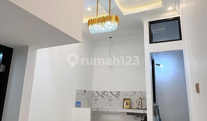 Rumah Baru 3 Lantai Bagus Siap Huni Tidak Banjir di Pulomas Jakarta Timur