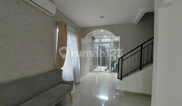 Rumah Minimalis Modern di Summarecon Bandung