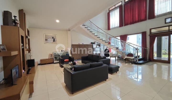 rumah nyaman modern lux hommey di mekar wangi