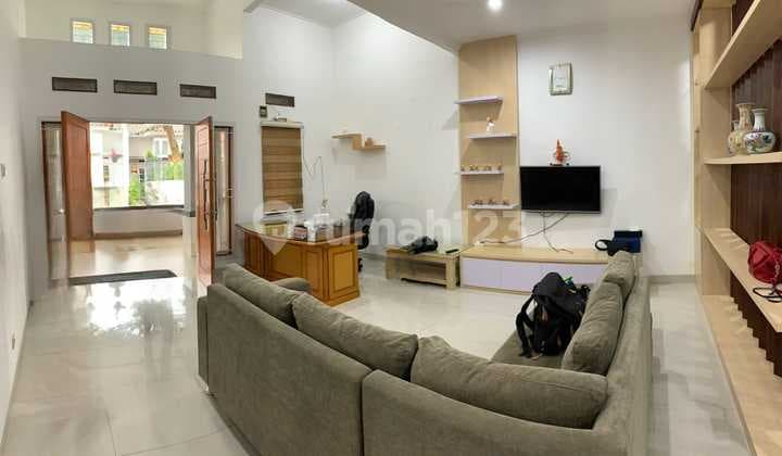 Rumah Minimalis Modern di Kota Baru Parahyangan