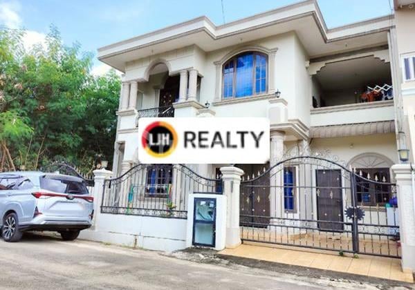 Rumah Hook 2 Lantai di Perum Greenland Batam Centre