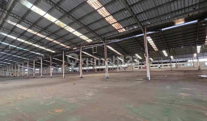 Gudang di Lokasi Mainroad Jl Raya Kosambi Pantura, Karawang bisa Industri