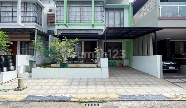 Ready-to-Live Minimalist House in Emerald Bintaro Sector 9, South Tangerang