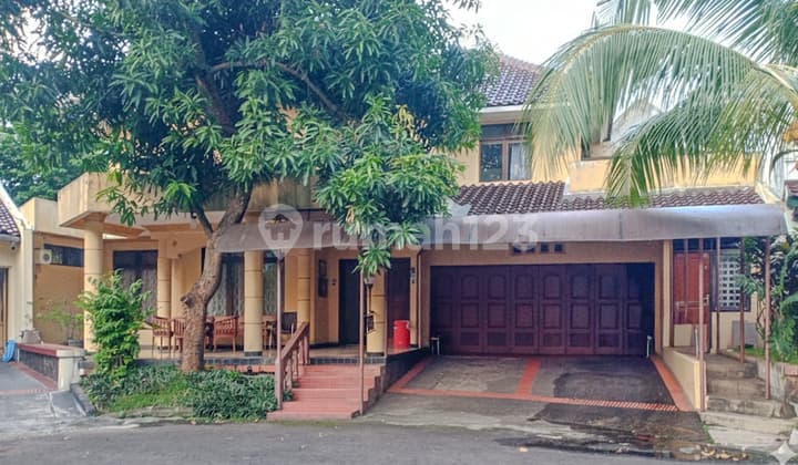 Rumah Dengan Lokasi Strategis di Cikini Bintaro Sektor 7
