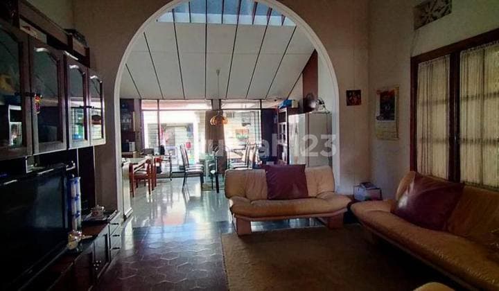 Jl. Riau Martadinata, Rumah Heritage, Siap Huni, Lokasi Premium