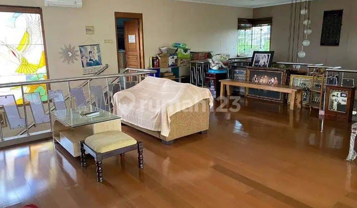 Harga Terbaik Dibawah Pasar! 7 Menit Dari Tol Pasteur! Rumah Mewah Old Money Hoek di Sayap Pasteur Dekat Maranatha