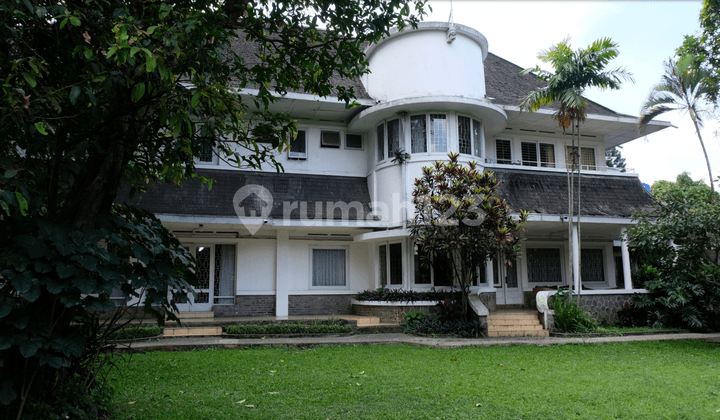 TURUN HARGA! RUMAH MEWAH BELANDA HERITAGE TANAH LUAS DI SAYAP DAGO