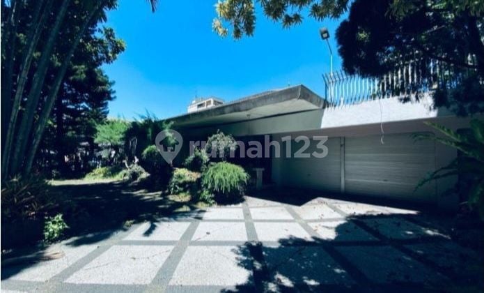 Disewakan RUMAH BESAR di SAYAP DAGO JUANDA Taman Sari Untuk Kantor Kuliner Klinik