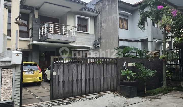 Jual Rumah Bagus! 3 Lantai Dalam Cluster di Suryalaya Buah Batu Bandung